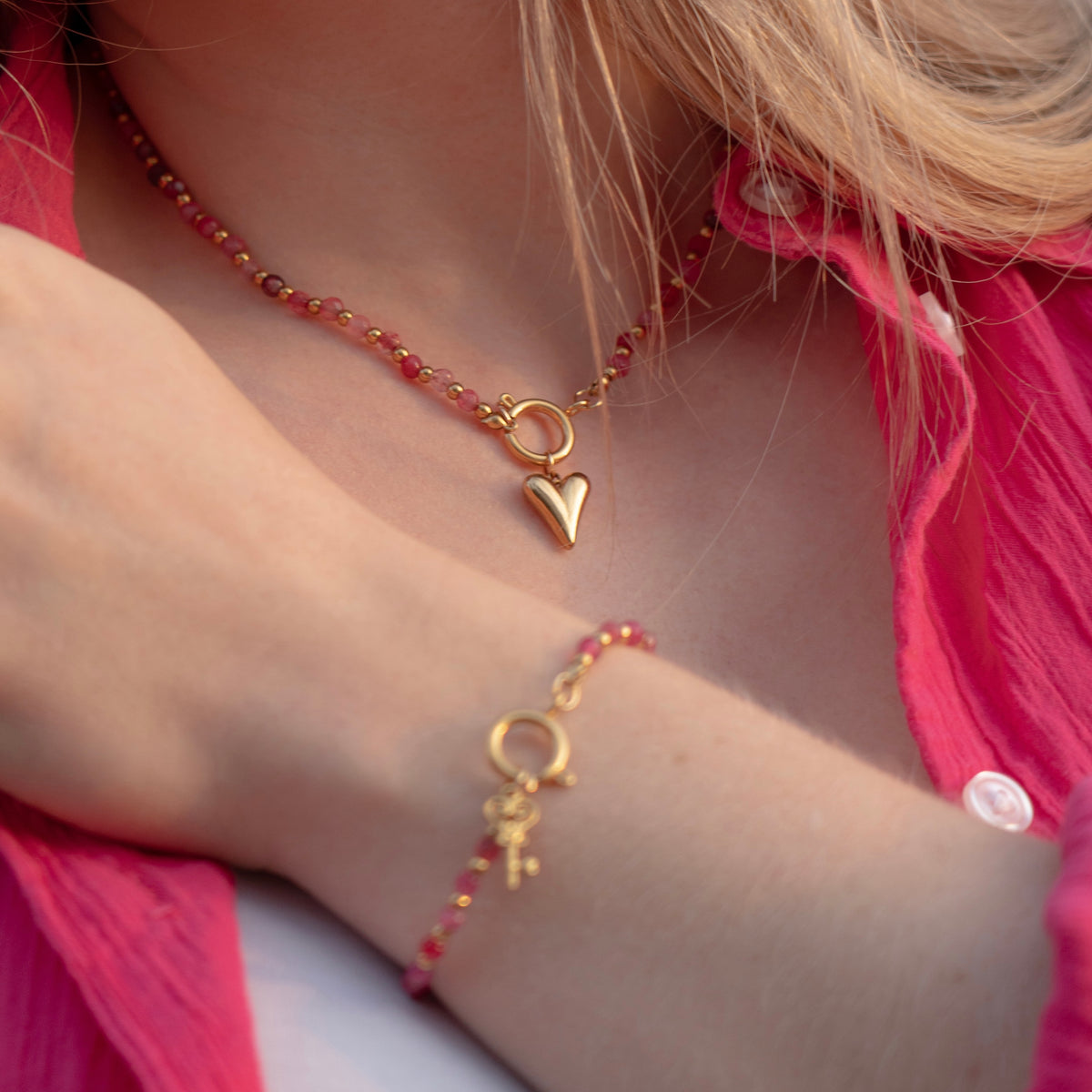Anchor Necklace Gold